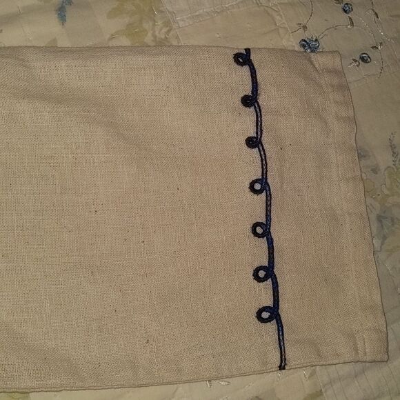 Kennington 70s vintage cream top with embroidered details - Picture 5 of 7